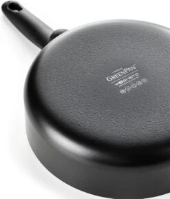 GreenPan Cambridge Hapjespan Met Deksel 28cm - Zwart - Inductie - PFAS-vrij -Huis Keuken 1026x1200