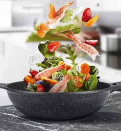 Cheffinger Wokpan Met Deksel - 32cm - Zwart - Pan - Keukenaccessoires -Huis Keuken 1111x1200 1