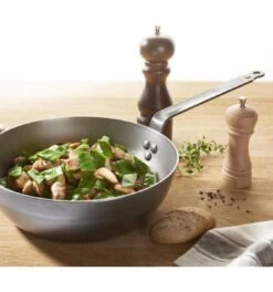 DeBuyer Mineral B Element Hapjespan - Ø 28 Cm -Huis Keuken 1122x1200