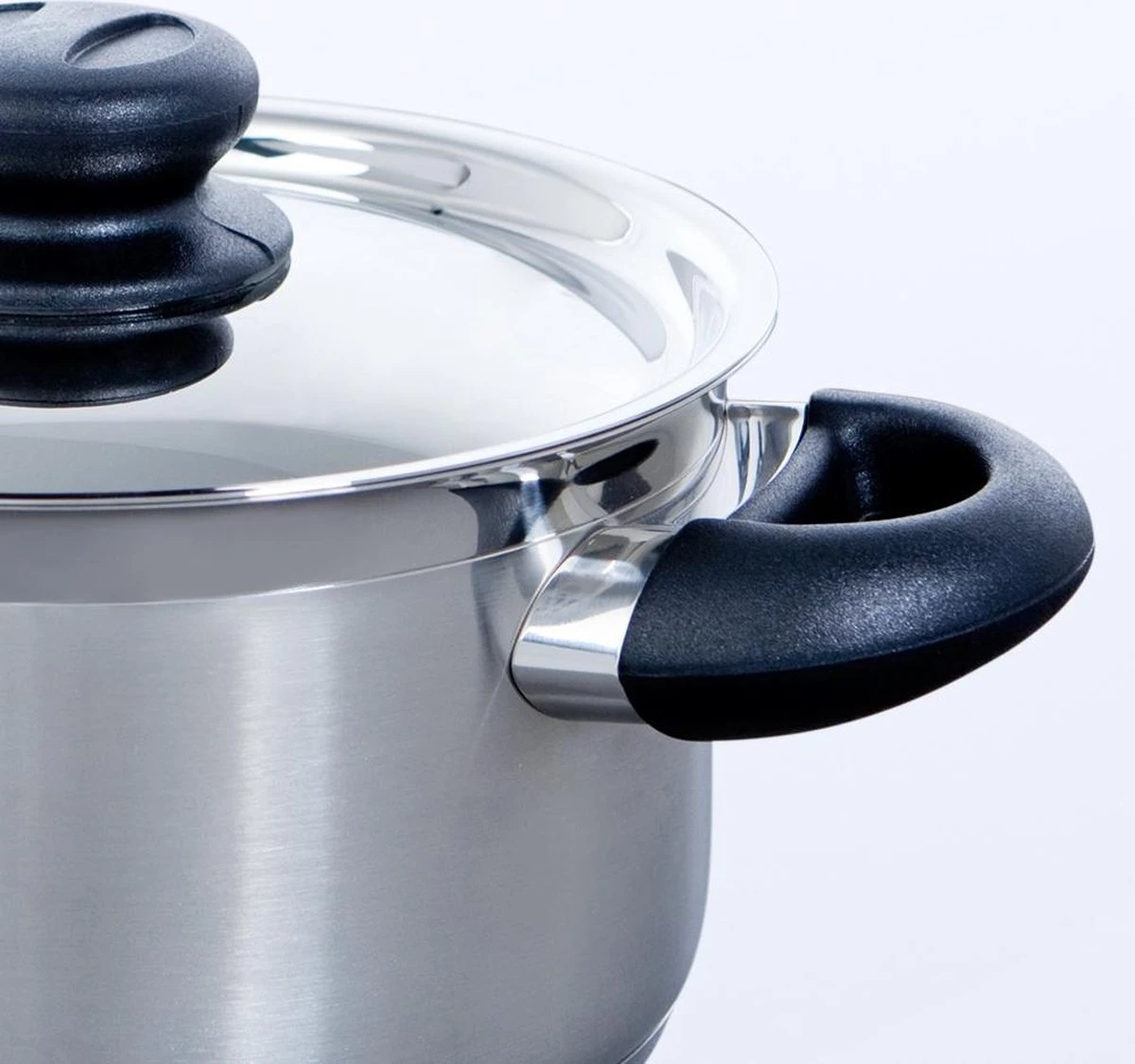 BK Karaat+ Pannenset - 5-delig - RVS – Geschikt Voor Alle Warmtebronnen 4 BK Karaat+ Pannenset - 5-delig - RVS – Geschikt Voor Alle Warmtebronnen - Afbeelding 4