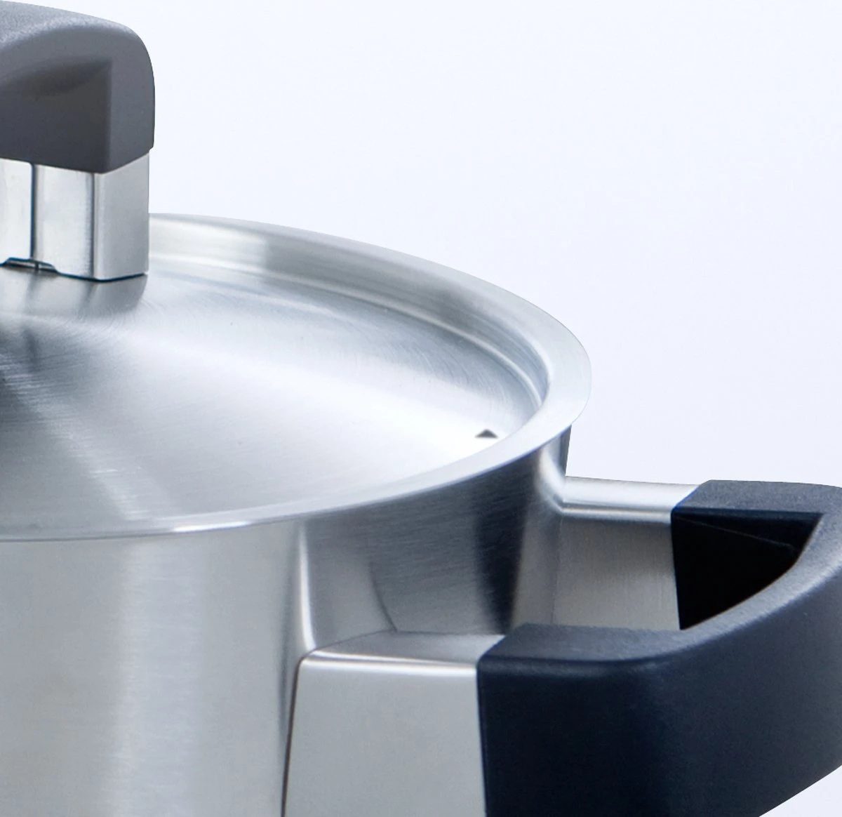 BK Conical Cool Pannenset - 4-delig - RVS – Geschikt Voor Alle Warmtebronnen 9 BK Conical Cool Pannenset - 4-delig - RVS – Geschikt Voor Alle Warmtebronnen - Afbeelding 9