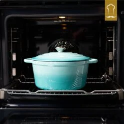 Chefarone Gietijzeren Pan - Braadpan Inclusief Deksel - Geschikt Voor Alle Warmtebronnen - Geëmailleerd Blauw 16 Chefarone Gietijzeren Pan - Braadpan Inclusief Deksel - Geschikt Voor Alle Warmtebronnen - Geëmailleerd Blauw -Huis Keuken 1200x1200 1123