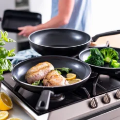 GreenPan Memphis Koekenpannenset - 3-delig - Zwart - Inductie - PFAS-vrij -Huis Keuken 1200x1200 573