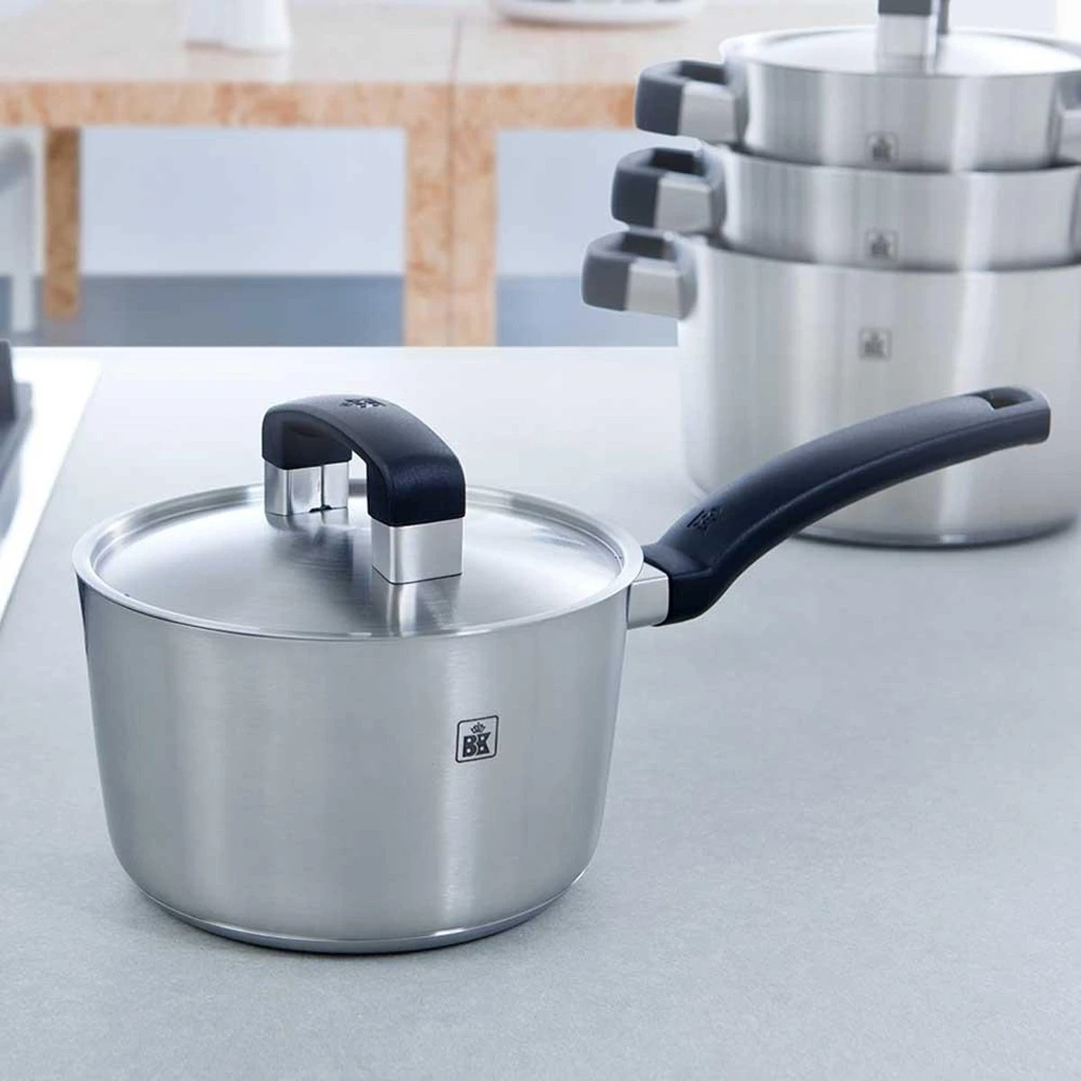 BK Conical Cool Pannenset - 4-delig - RVS – Geschikt Voor Alle Warmtebronnen 2 BK Conical Cool Pannenset - 4-delig - RVS – Geschikt Voor Alle Warmtebronnen - Afbeelding 2