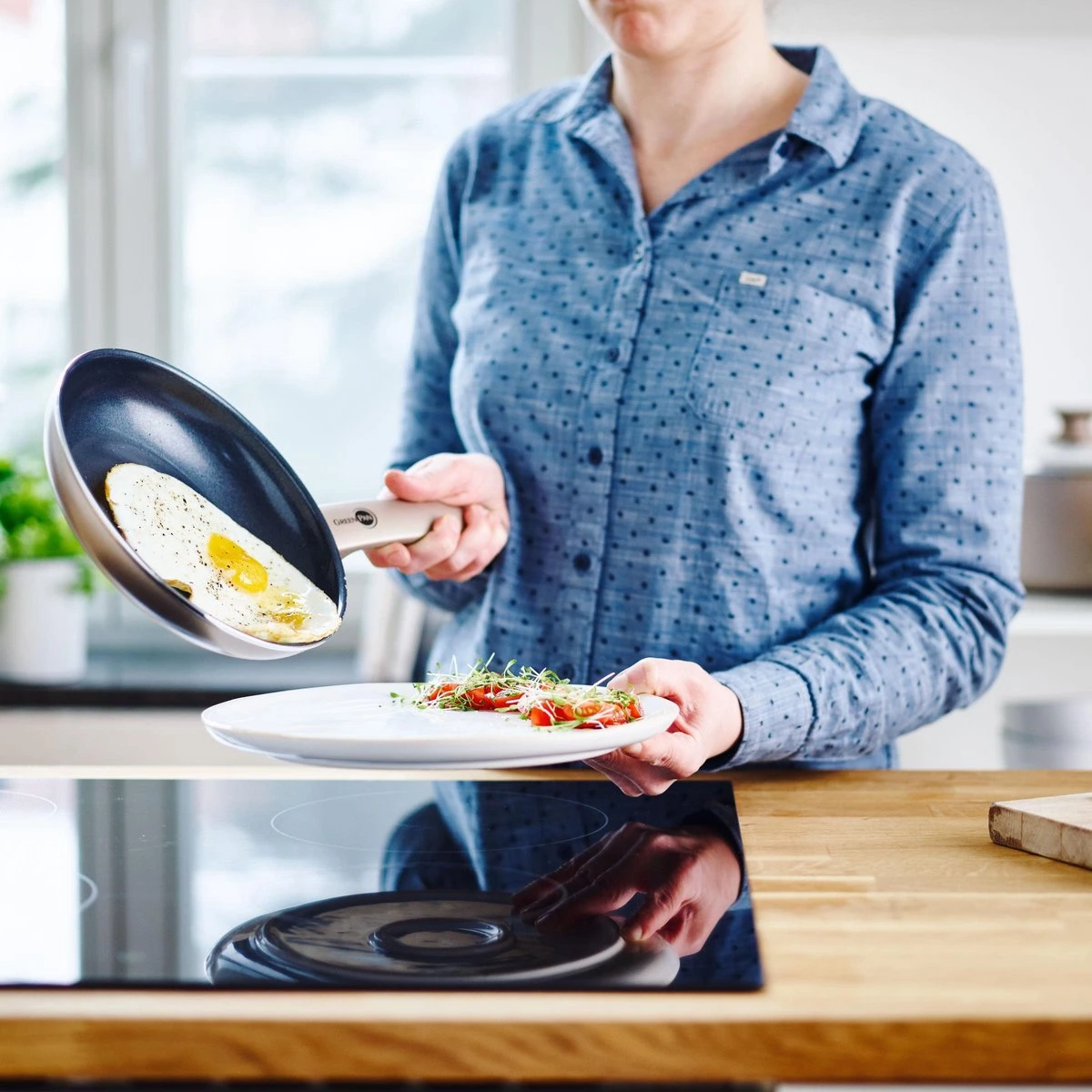 GreenPan Cambridge Koekenpan 20cm - Brons - Inductie - PFAS-vrij 6 GreenPan Cambridge Koekenpan 20cm - Brons - Inductie - PFAS-vrij - Afbeelding 6