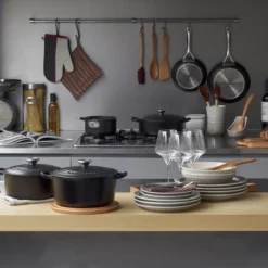 Le Creuset Signature Braadpan - 4,2 L - 24 Cm - Zwart -Huis Keuken 1200x1200 982