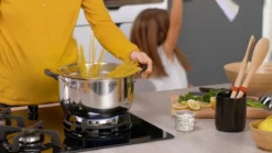 Tefal Cook & Cool E493S6 - Set 3-delig (kookpan 20/24 + Steelpan 16) -Huis Keuken 1200x674 7