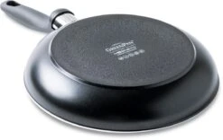 GreenPan Cambridge Kookpan Met Deksel 24cm - Zwart - Inductie - PFAS-vrij 15 GreenPan Cambridge Kookpan Met Deksel 24cm - Zwart - Inductie - PFAS-vrij -Huis Keuken 1200x757 11