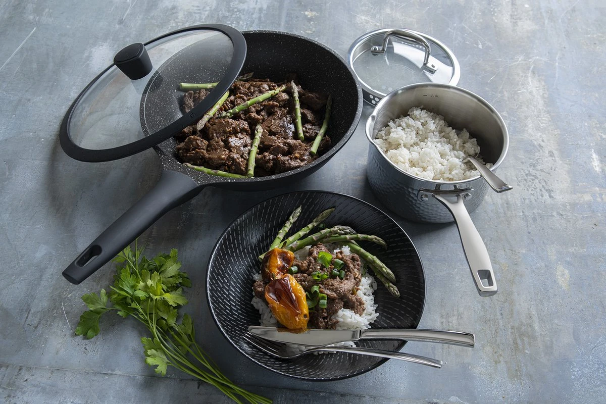 Sola Wokpan Fair Cooking - Ø 30 Cm - Zwart/wit - Aluminium - Antiaanbaklaag 3 Sola Wokpan Fair Cooking - Ø 30 Cm - Zwart/wit - Aluminium - Antiaanbaklaag - Afbeelding 3