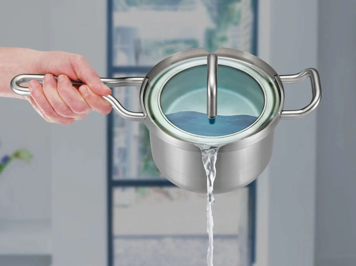 BK Q-linair Master Glas Pannenset - 5-delig - Glazen Deksel - Veilig Afgietsysteem - Inductie 18 BK Q-linair Master Glas Pannenset - 5-delig - Glazen Deksel - Veilig Afgietsysteem - Inductie - Afbeelding 18