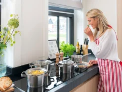 Sola Pannenset Diamond - 4 Delig - Ø 16,16,18,20 Cm - Zilver - RVS - Sandwichbodem 17 Sola Pannenset Diamond - 4 Delig - Ø 16,16,18,20 Cm - Zilver - RVS - Sandwichbodem -Huis Keuken 1200x906 5