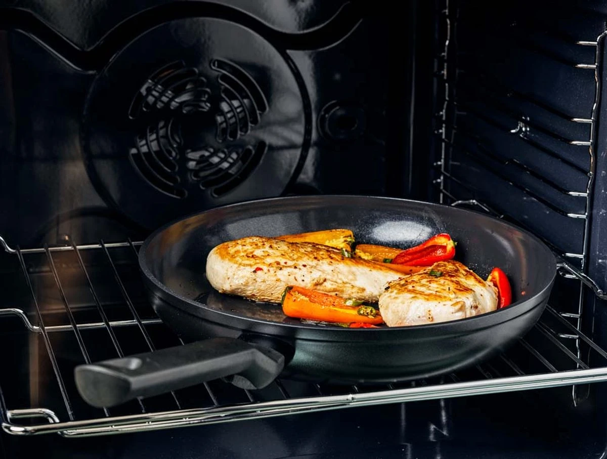 BK Easy Induction Ceramic Koekenpan Ø26 Cm - Inductie - PFAS-vrij 9 BK Easy Induction Ceramic Koekenpan Ø26 Cm - Inductie - PFAS-vrij - Afbeelding 9