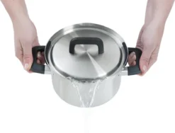 BK Flow Cool Pannenset - 4-delig – RVS Deksels - Veilig Afgietsysteem - Geschikt Voor Alle Warmtebronnen -Huis Keuken 1200x912