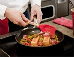 Le Creuset Koekenpan Les Forgées TNS - ø 22 Cm - Standaard Anti-aanbaklaag 21 Le Creuset Koekenpan Les Forgées TNS - ø 22 Cm - Standaard Anti-aanbaklaag -Huis Keuken 1200x914 3