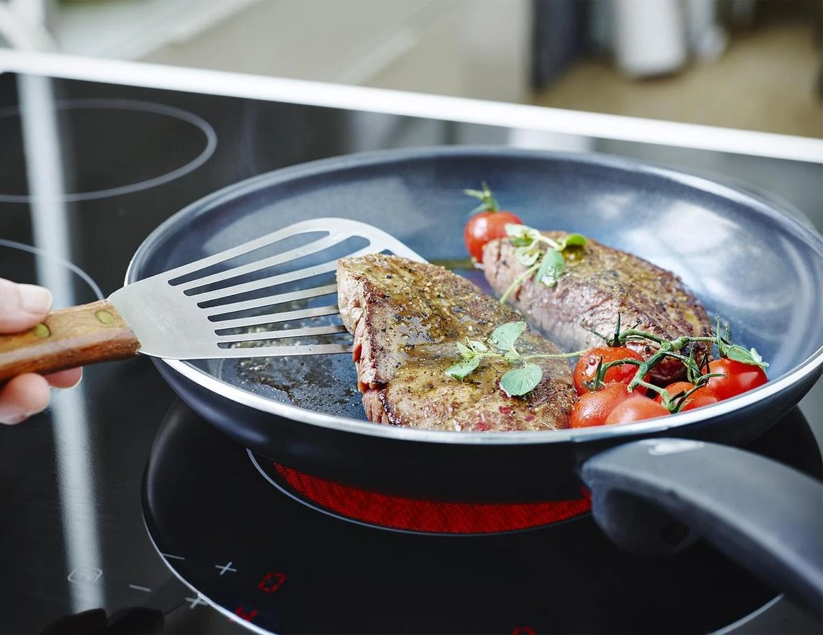 GreenPan Cambridge Koekenpan 20cm - Zwart - Inductie - PFAS-vrij 16 GreenPan Cambridge Koekenpan 20cm - Zwart - Inductie - PFAS-vrij - Afbeelding 16