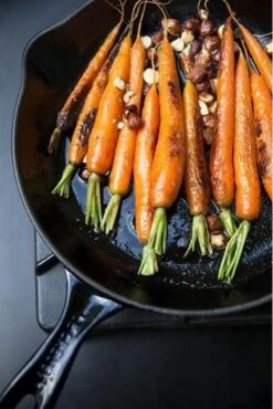 Le Creuset - Gietijzeren Ronde Skillet In Mat Zwart 23cm -Huis Keuken 801x1200 7